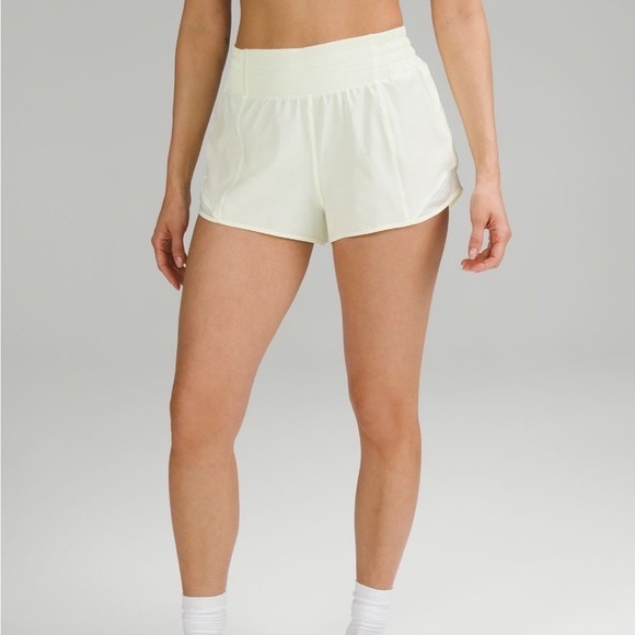 lululemon hotty hot shorts - Picture 1 of 4